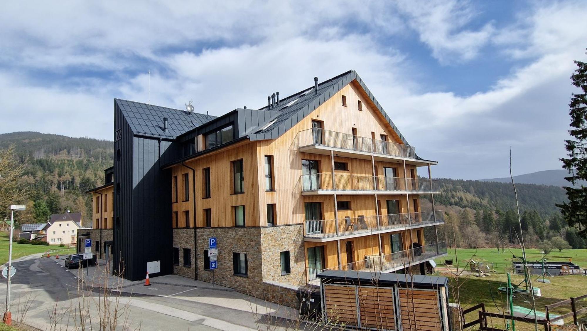 Ski&Bike Apartment Janske Lazne + Parking Екстер'єр фото